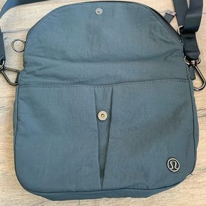 Lululemon bag